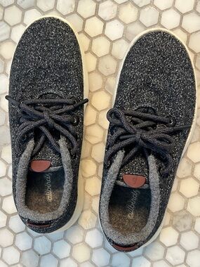 allbirds Wool Runner with Charcoal - size 9